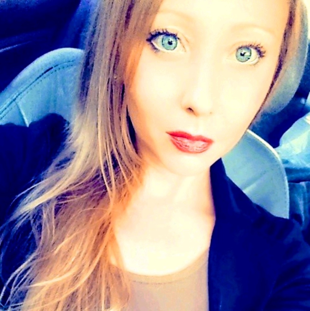 Meet your Posher, Monet